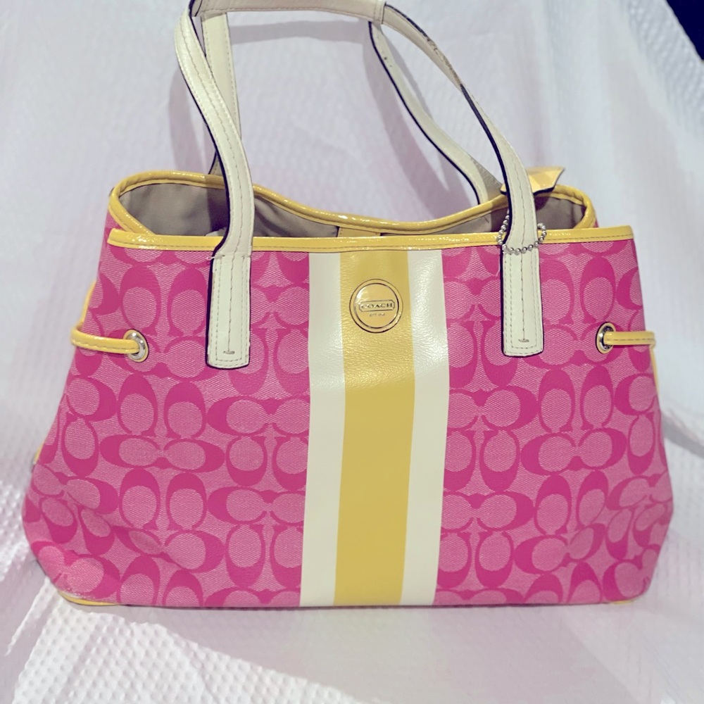Coach shoulder bag
